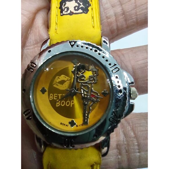 Betty Boop Yellow Face Vintage Watch Bokai B-170 - Picture 12 of 14